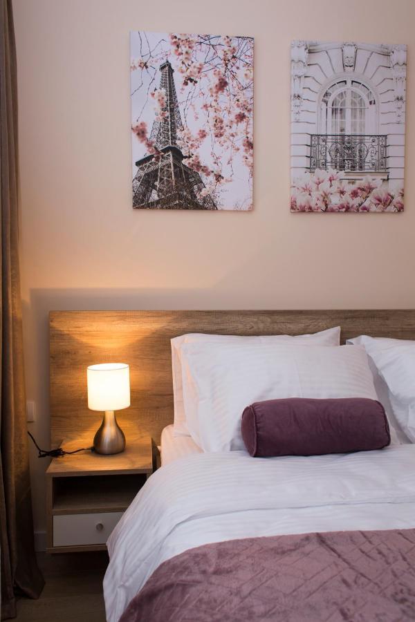 Galaxy Apartments เบลเกรด ภายนอก รูปภาพ