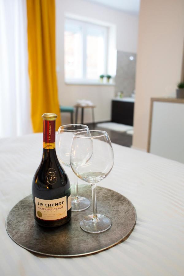 Galaxy Apartments เบลเกรด ภายนอก รูปภาพ