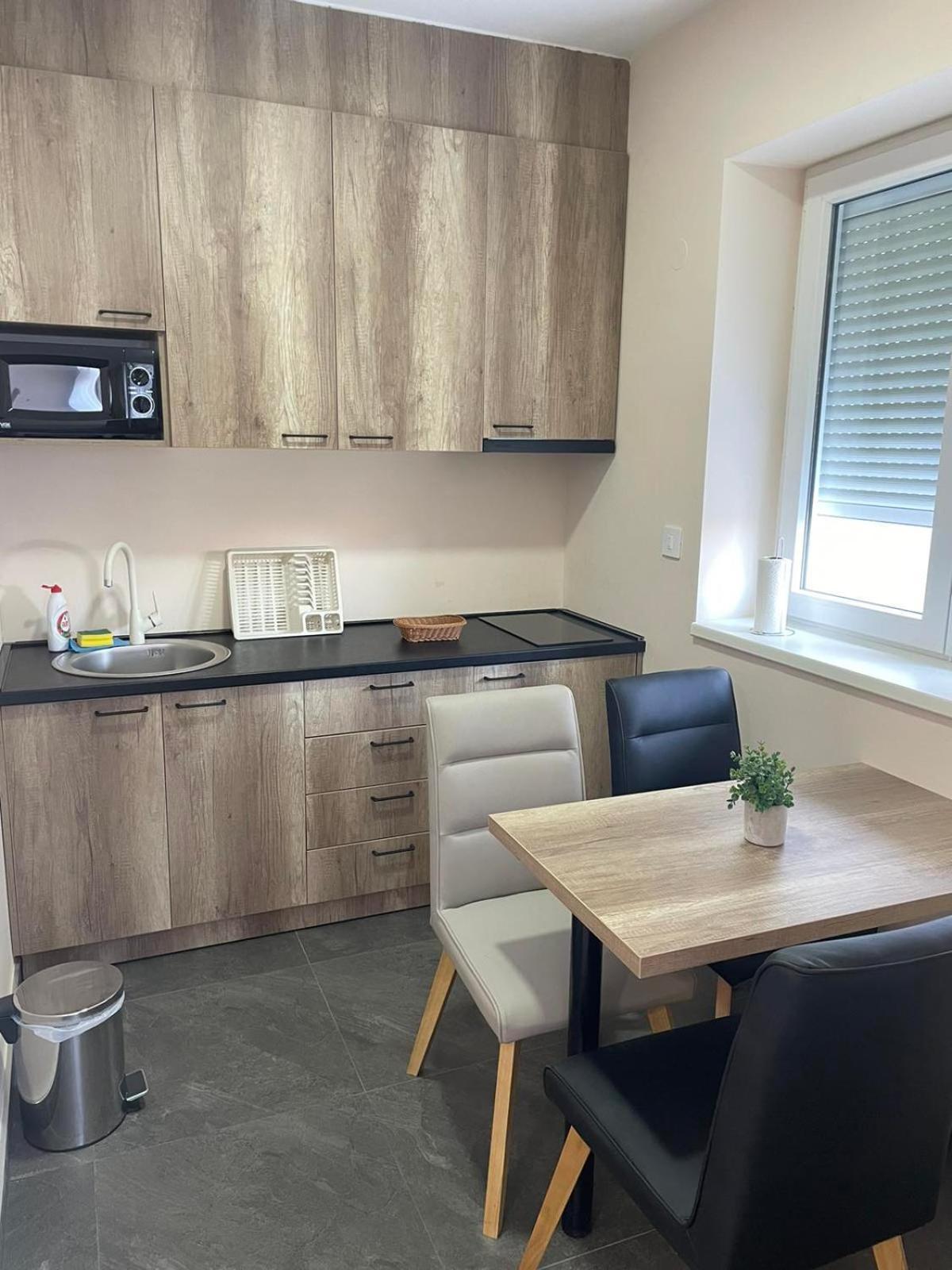 Galaxy Apartments เบลเกรด ภายนอก รูปภาพ