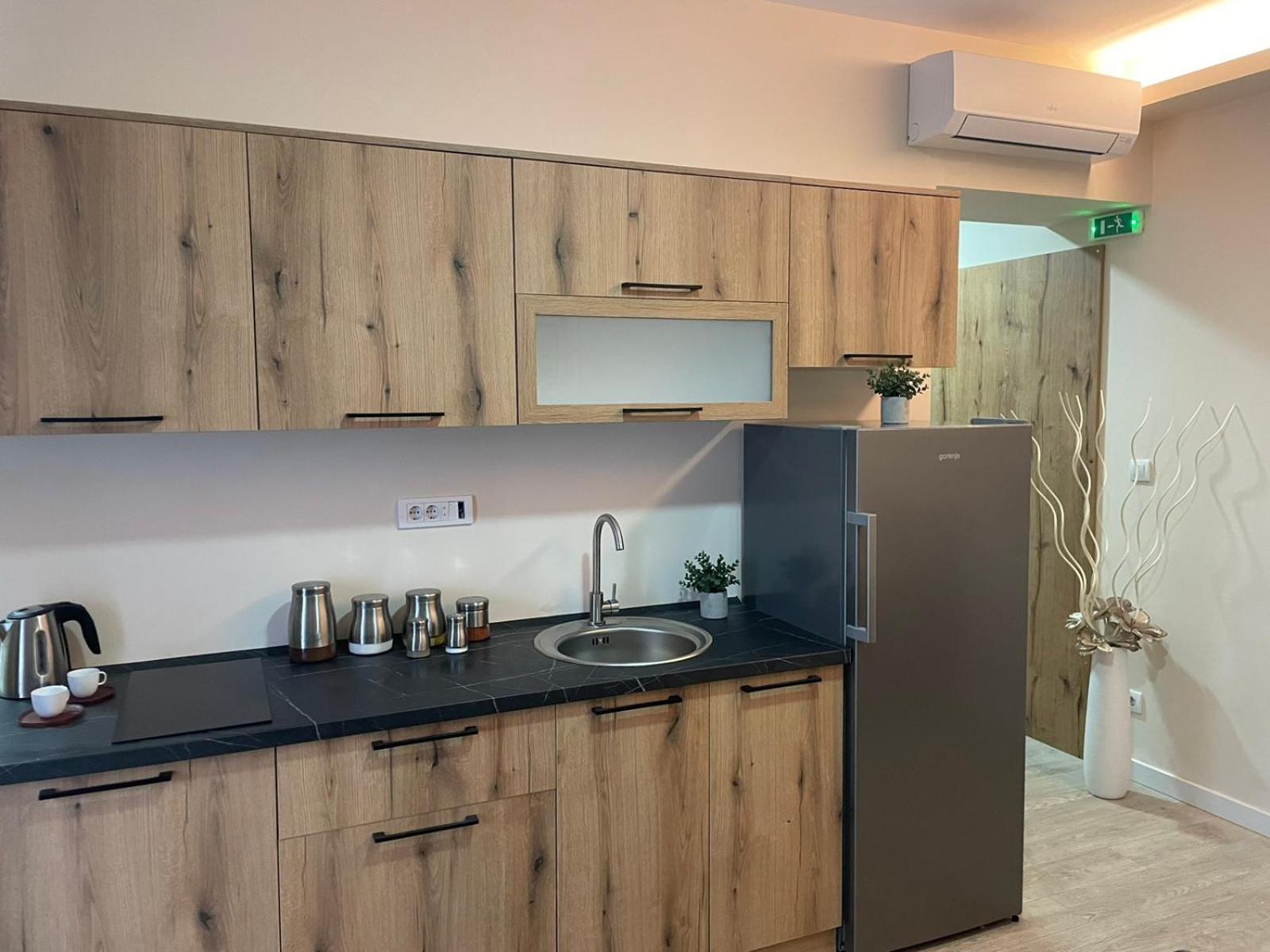 Galaxy Apartments เบลเกรด ภายนอก รูปภาพ